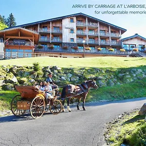 https://hotel-arboisie.hotels-rhonealpes.com