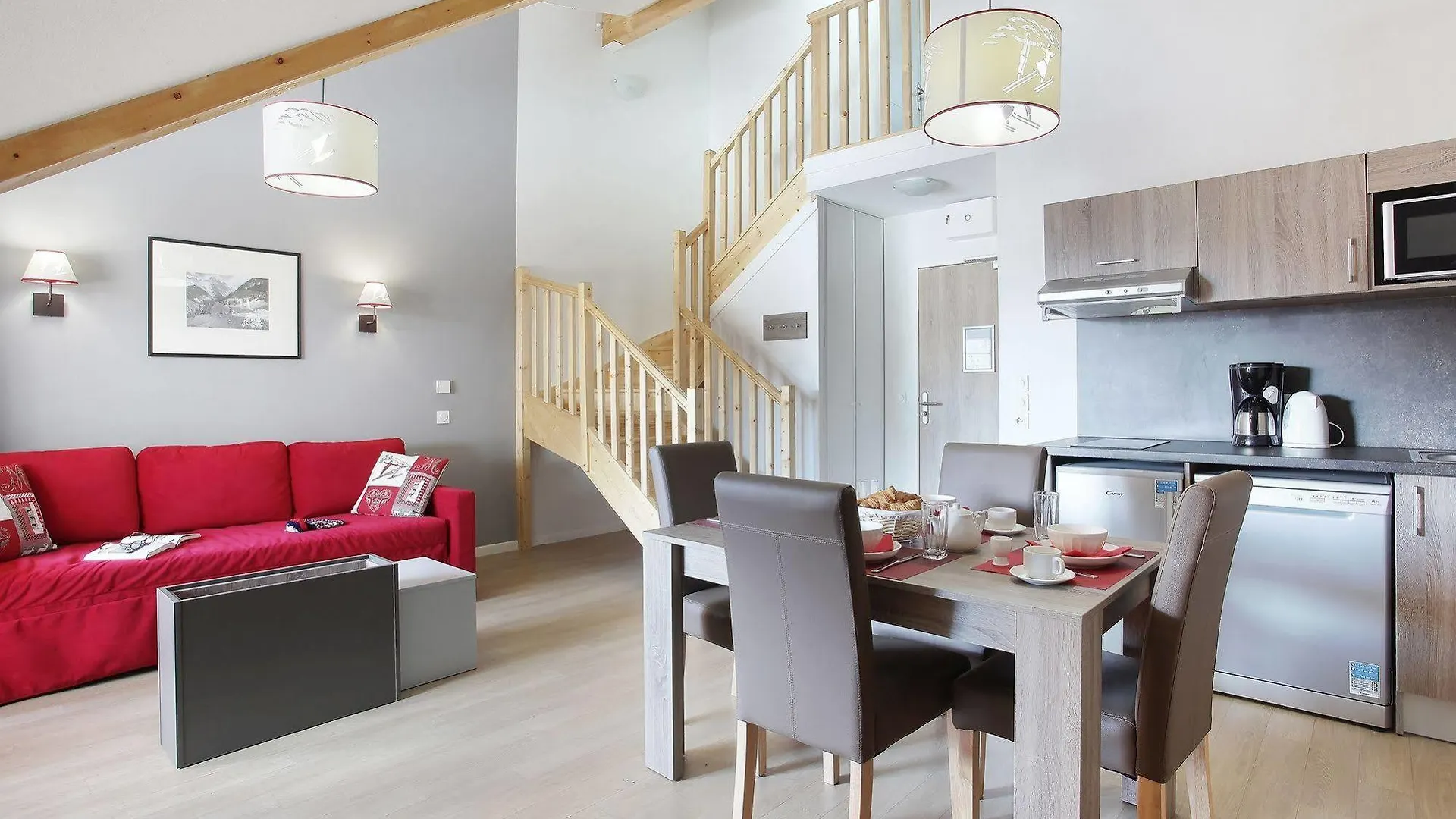 *** Апарт-отель Residence Odalys Aquisana Ла-Саль-лез-Альп Франция